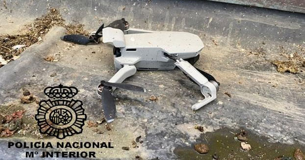 Estrella un dron contra las agujas de la Catedral de Burgos