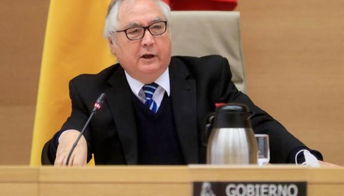 Manuel Castells, ministro de Universidades: ''El mundo está en peligro. Este mundo se acaba''