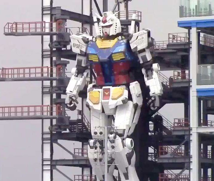 Crean un robot gigante inspirado en la serie animada 'Gundam'