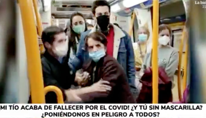 Fuerte discusión en el metro de Madrid: ''Mi tío acaba de fallecer por Covid. ¡Respeta y lleva la mascarilla!''