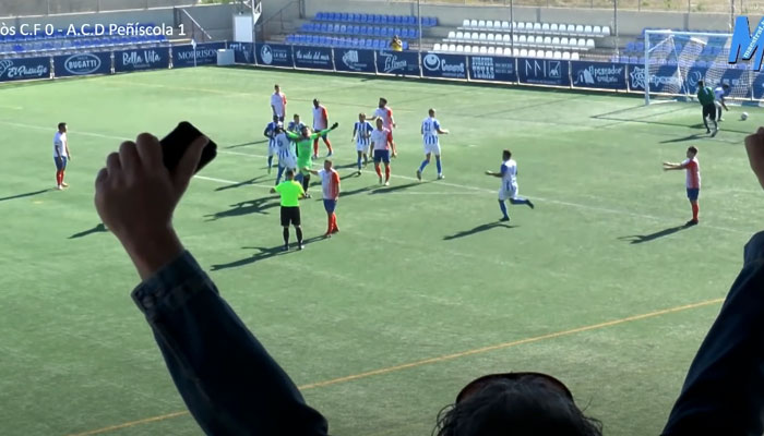 El portero del Vinaròs CF marca un gol en el min. 95 y luego le marcan a él desde el centro del campo