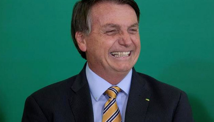 Bolsonaro dice que la vacuna de Pfizer podría tener como efecto secundario convertir a las personas en caimanes [Vídeo]