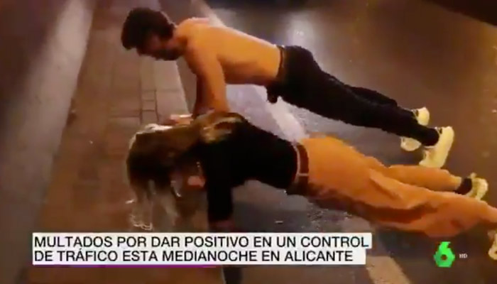 Les dan el alto en un control de tráfico en Alicante, se bajan del vehículo y se ponen a hacer flexiones para bajar la tasa de alcohol en sangre