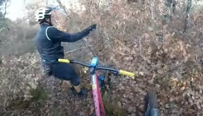 Encuentran tres trampas para ciclistas en una senda de Santa Cruz De Montes (Torre del Bierzo)