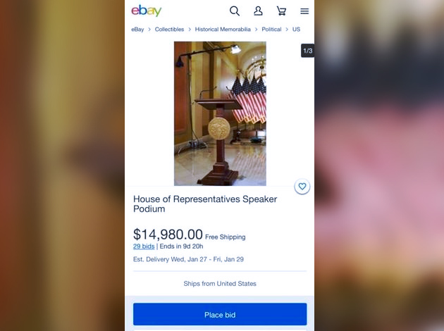 El asaltante que se llevó un atril del Capitolio lo subasta en eBay por más de 12.000 euros