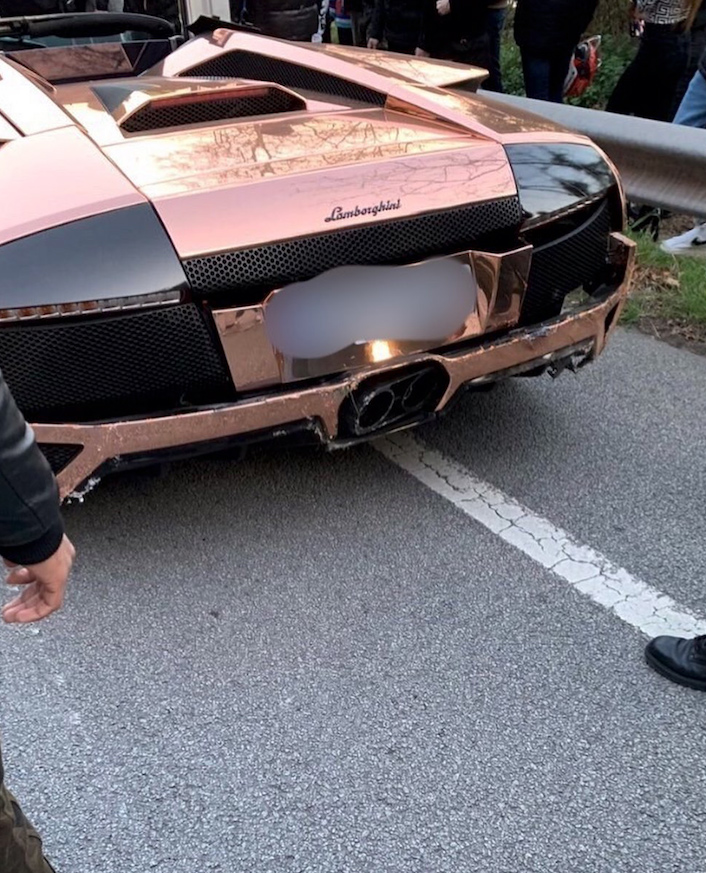 El conductor de un Lamborghini pierde el control en la carretera de l'Arrabassada, en Barcelona