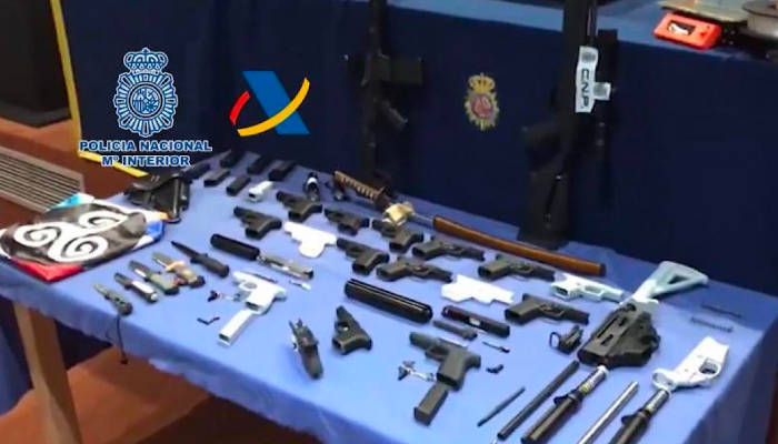 La Policía desmantela el primer taller ilegal de impresión de armas 3D en España