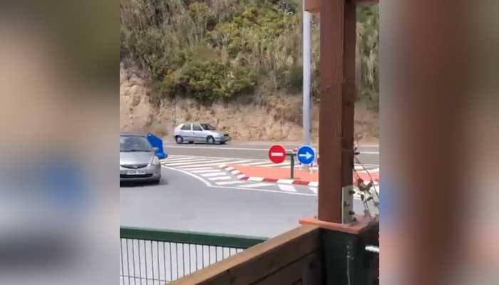 Un conductor huye de un control policial en Mataró y lo acaban parando en Arenys de Mar después de una persecución con tiros