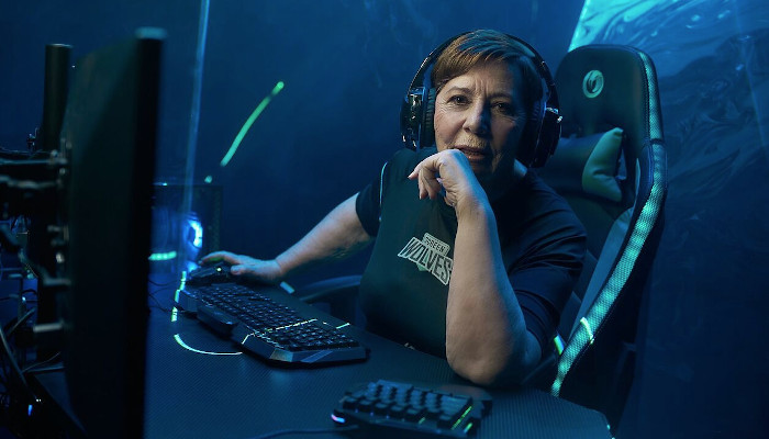 Celia Villalobos se hace gamer y crea Screen Wolves, su nuevo equipo de eSports