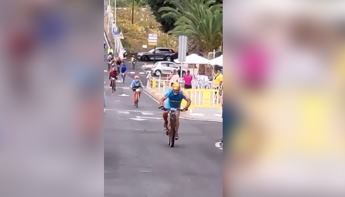 El Hierro: Una mujer se mete por delante de un ciclista justo cuando iba a llegar a meta y provoca un fuerte accidente