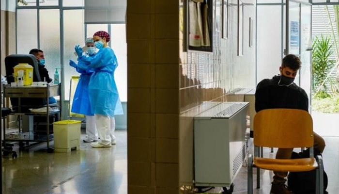 Cataluña detecta los primeros casos de flurona, la infección simultánea de gripe y Covid