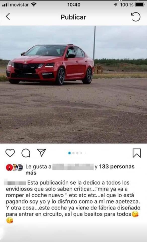 Presume de coche en redes sociales y acaba volcado